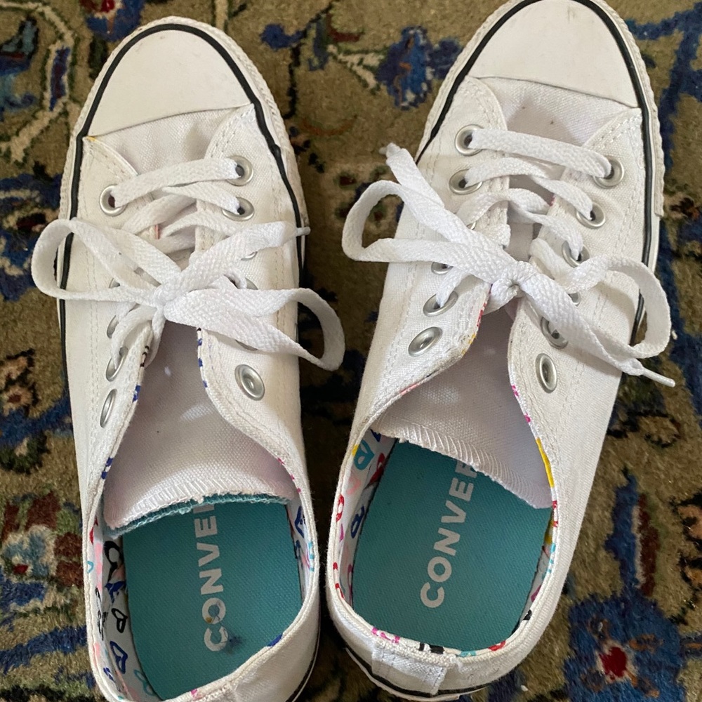 Converse all stars women size 7